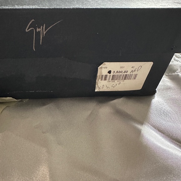 Giuseppe Zanotti ankle strap platform pump! New in box! Size 40. - Picture 11 of 11